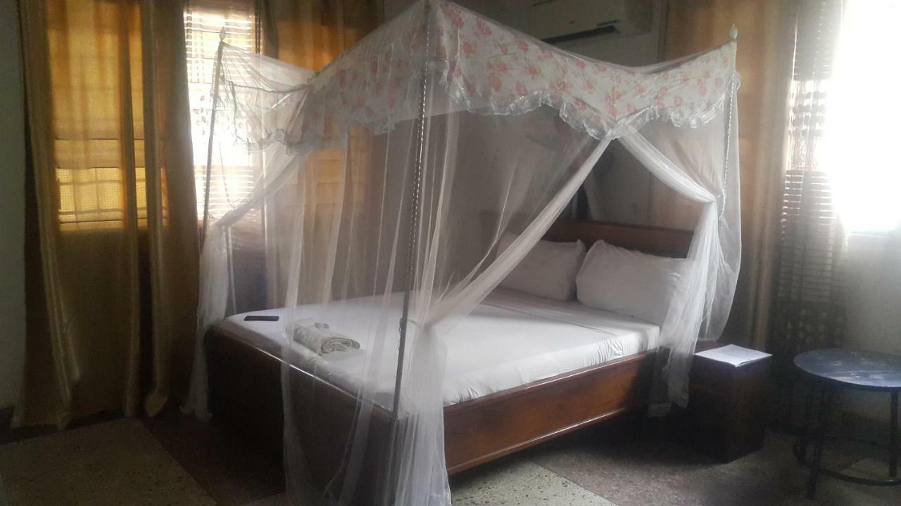 Kituri Royal Annex Bed and Breakfast Dar es Salaam Exterior foto