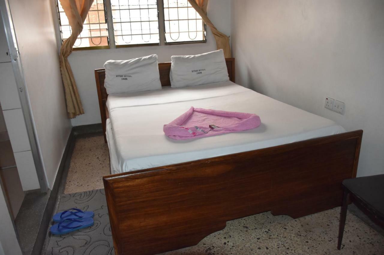 Kituri Royal Annex Bed and Breakfast Dar es Salaam Habitación foto